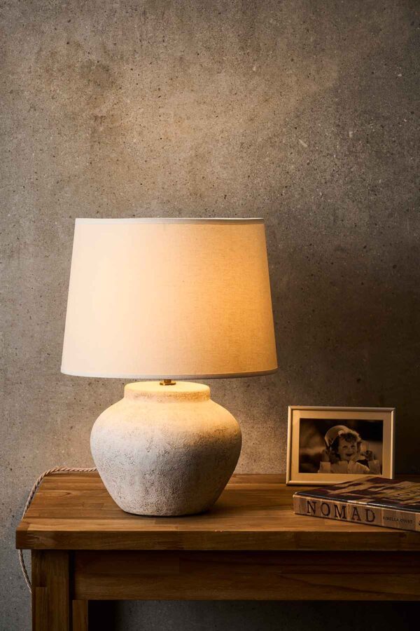 coln-terracotta-table-lamp-white